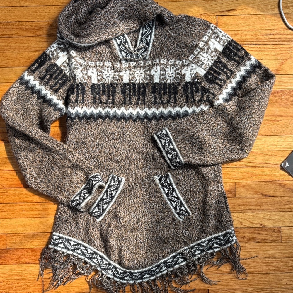 Brown alpaca sweater with fringe
